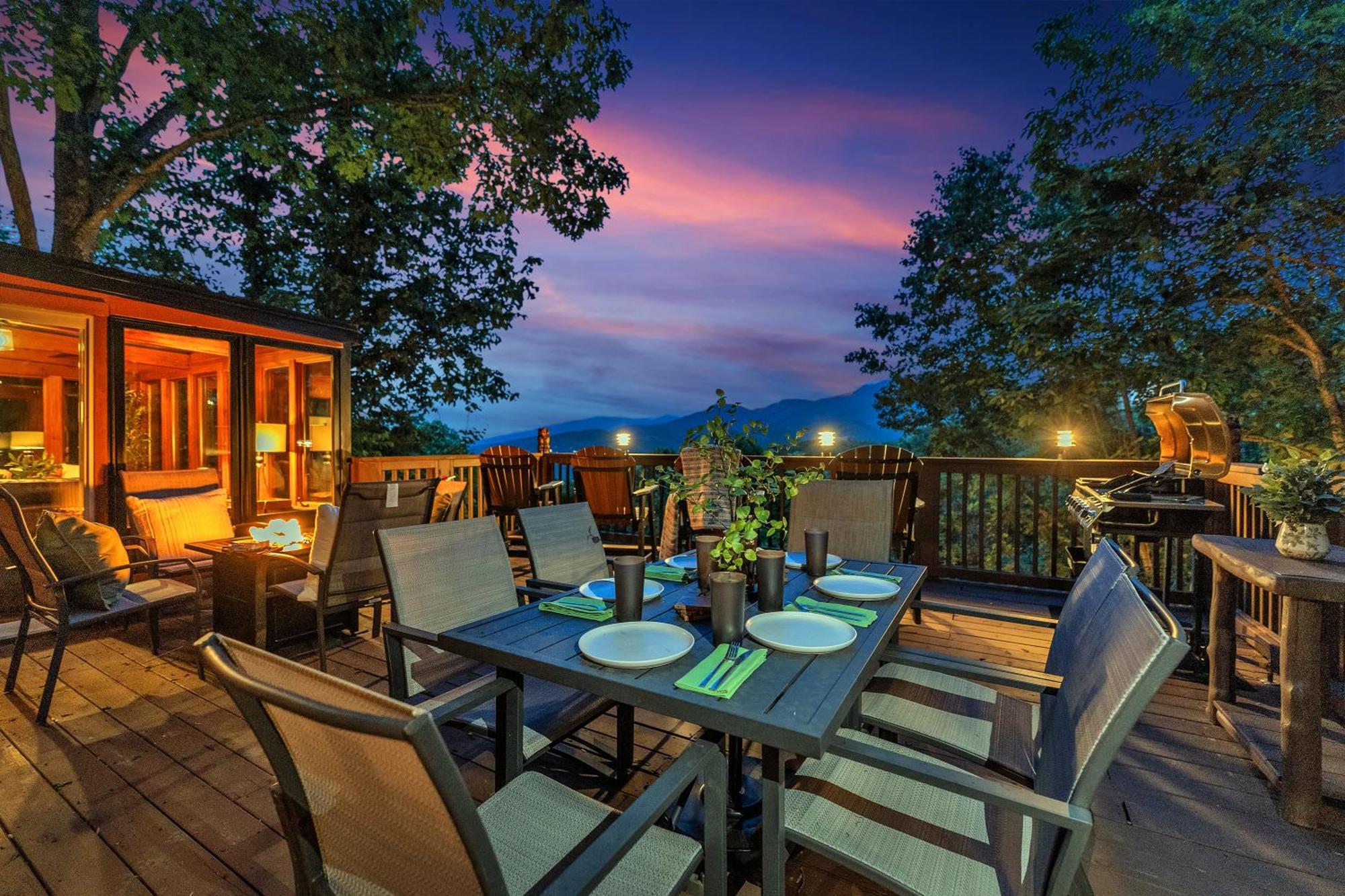 Family Chalet With Sauna, Hottub, Heavenly Views! Mins To Downtown! Gatlinburg Exterior foto